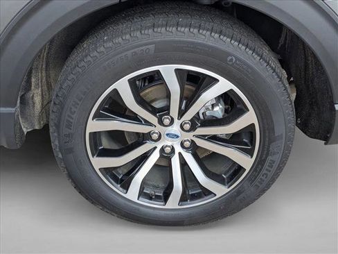 Used 2025 Ford Explorer ST-Line image 26