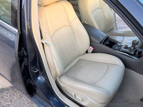 Used 2011 INFINITI G37 Journey w/ Premium Pkg image 15