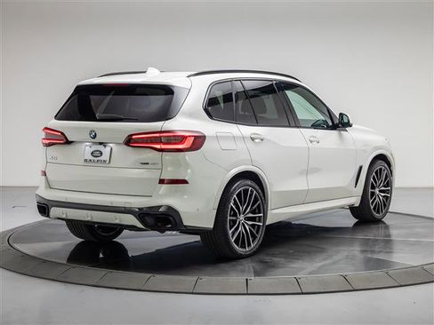Used 2022 BMW X5 sDrive40i w/ M Sport Package RWD image 5
