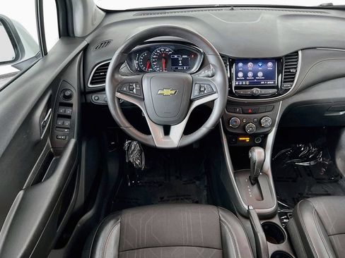 Used 2022 Chevrolet Trax LT w/ Driver Confidence Package AWD/4WD image 20
