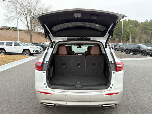 Used 2019 Buick Enclave Avenir w/ Avenir Technology Package image 31