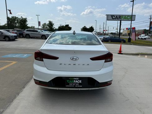 Used 2019 Hyundai Elantra SEL w/ Cargo Package FWD image 11