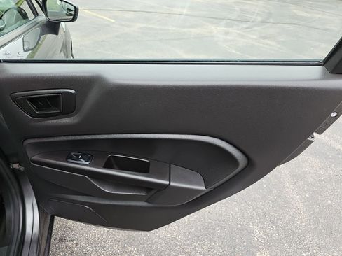 Used 2018 Ford Fiesta SE FWD image 17