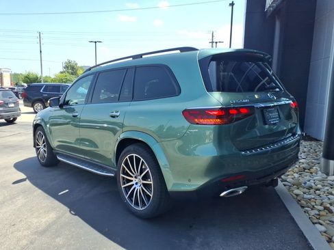 New 2026 Mercedes-Benz GLS 580 4MATIC image 4
