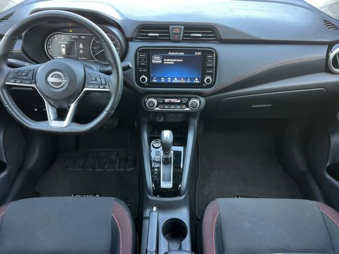 Used 2025 Nissan Versa SR FWD image 4