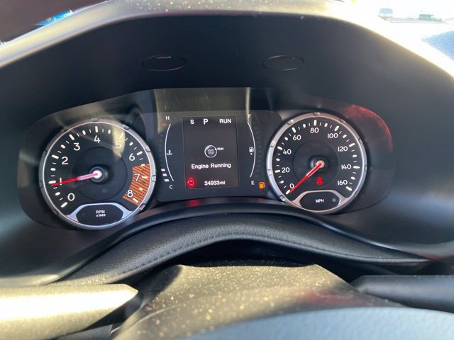 Used 2023 Jeep Renegade Latitude AWD/4WD image 16