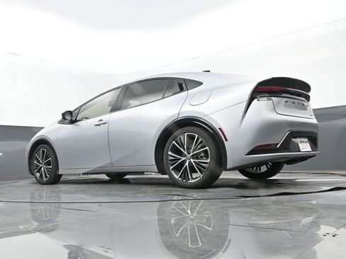 Used 2023 Toyota Prius XLE FWD image 10