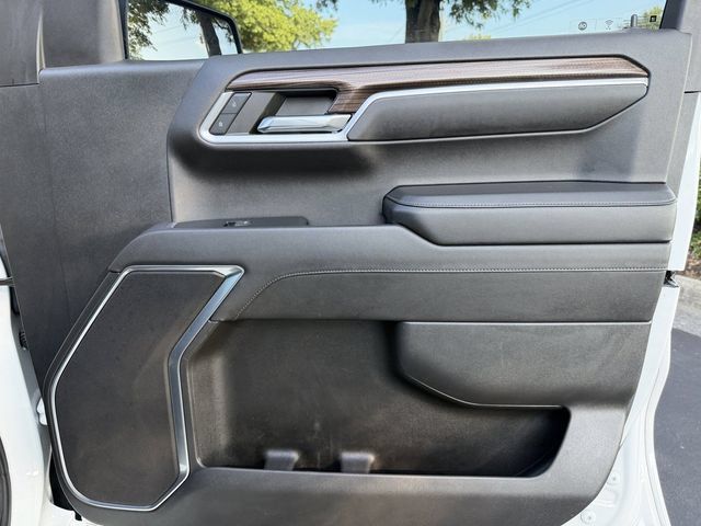 Used 2023 Chevrolet Silverado 1500 LT AWD/4WD image 31
