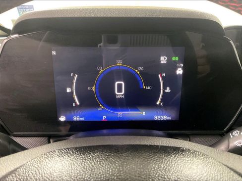 Used 2024 Chevrolet TrailBlazer RS w/ Driver Confidence Package image 25