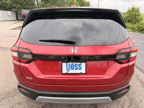 Certified 2025 Honda Pilot EX-L image 4