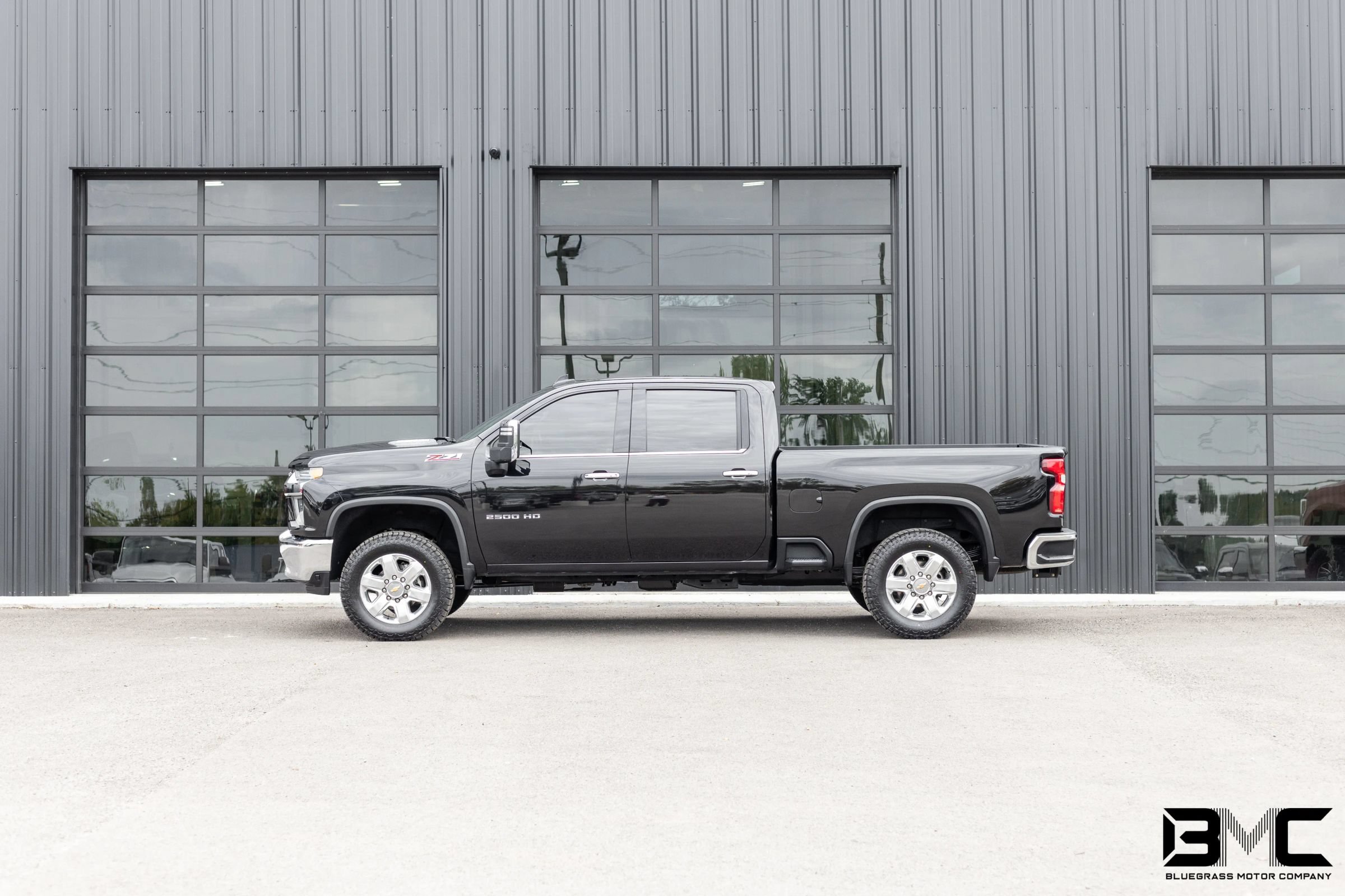Used 2022 Chevrolet Silverado 2500 LTZ AWD/4WD image 1