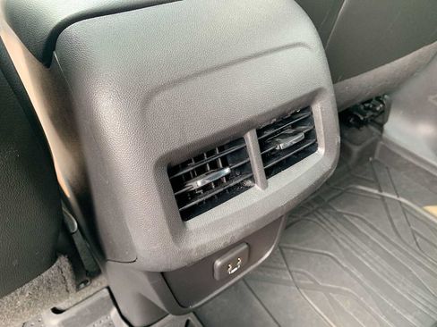 Certified 2023 Chevrolet Equinox Premier AWD/4WD image 21