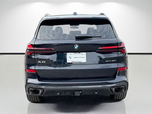 New 2026 BMW X5 xDrive40i w/ M Sport Package AWD/4WD image 4
