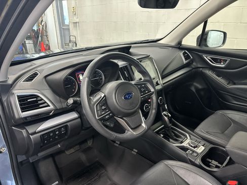 Used 2021 Subaru Forester Limited w/ Popular Package #3 image 9