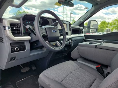 New 2026 Ford F250 XL w/ STX Appearance Package AWD/4WD image 24