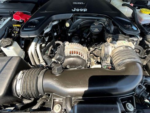 Used 2020 Jeep Wrangler Unlimited Willys image 10