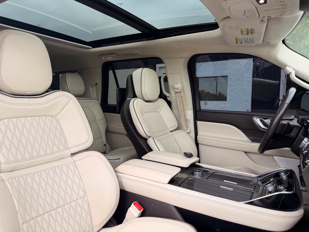 Used 2021 Lincoln Navigator L Black Label AWD/4WD image 36