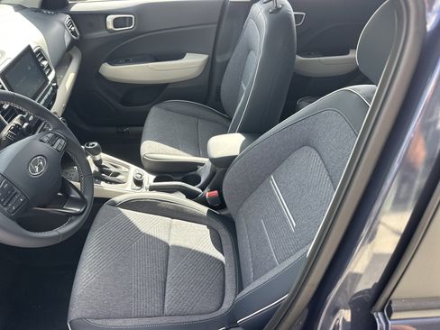 New 2026 Hyundai Venue SEL image 17