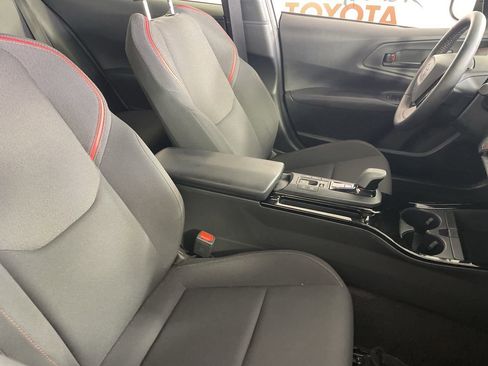 Used 2026 Toyota Prius Plug-In Hybrid FWD image 23