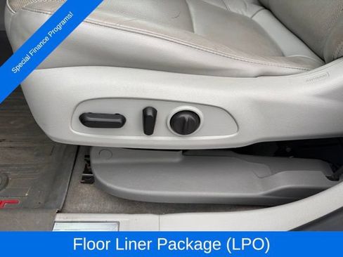 Used 2018 GMC Acadia SLT w/ LPO, Floor Liner Package FWD image 13