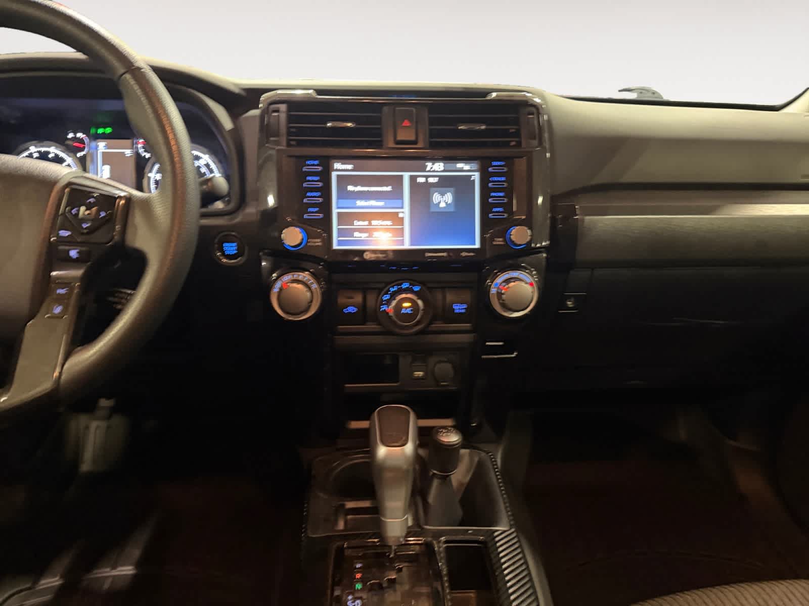 Used 2023 Toyota 4Runner TRD Off-Road AWD/4WD image 12