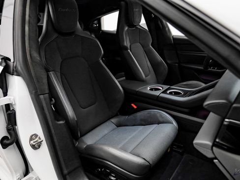 Used 2020 Porsche Taycan Turbo S image 46