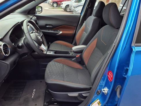 Certified 2024 Nissan Kicks SR image 12