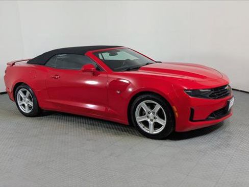 Used 2020 Chevrolet Camaro LT image 13