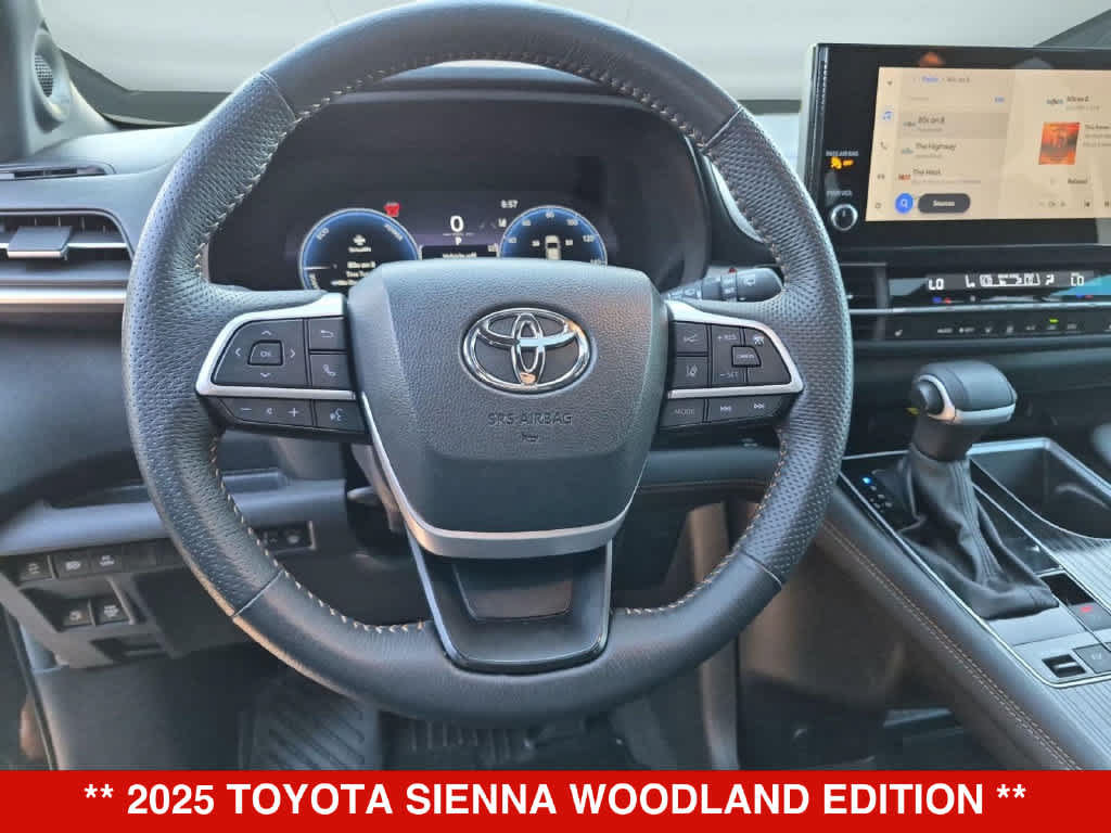 Used 2025 Toyota Sienna XLE Woodland Edition AWD/4WD image 23
