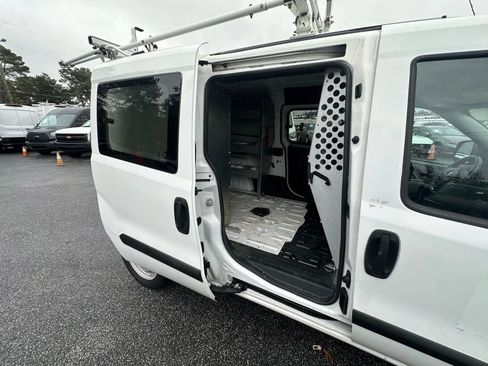 Used 2019 RAM ProMaster City Tradesman image 15