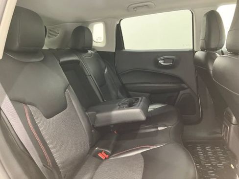 Used 2020 Jeep Compass Trailhawk AWD/4WD image 9