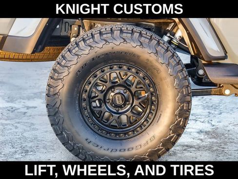 New 2025 Jeep Gladiator Sport image 12