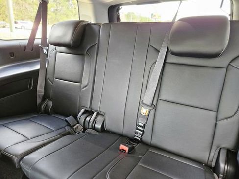 Used 2018 Chevrolet Suburban LT image 29