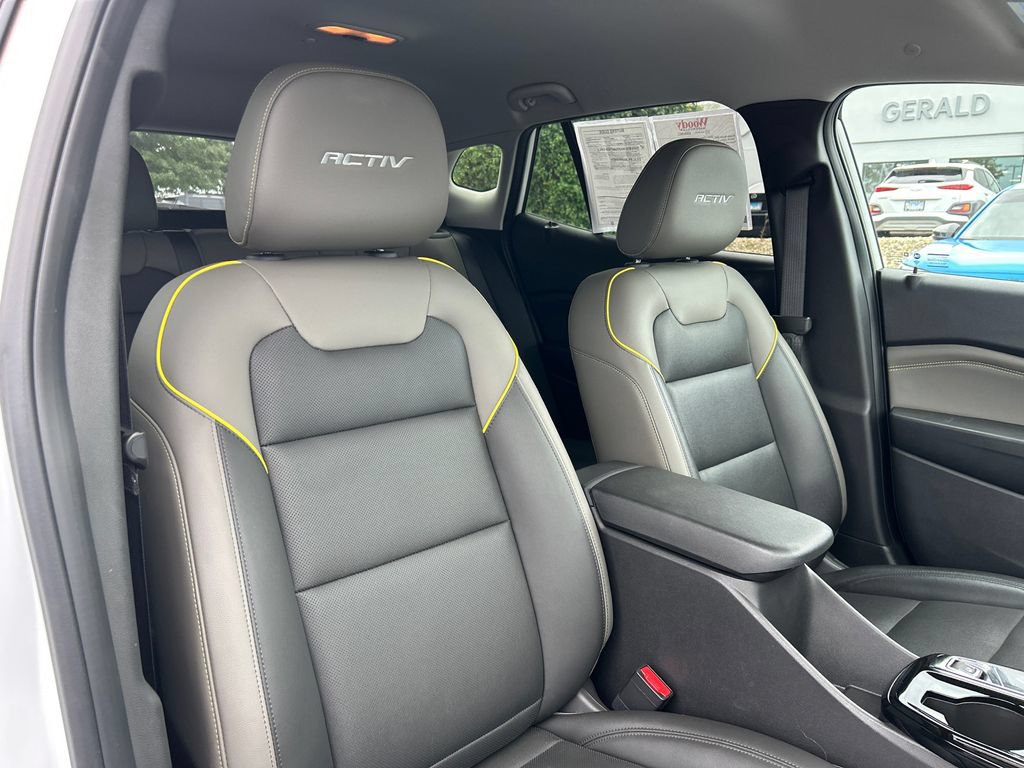 Certified 2025 Chevrolet Trax ACTIV w/ Driver Confidence Package FWD image 35