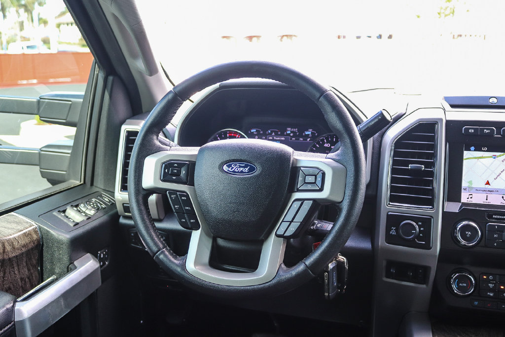 Used 2019 Ford F250 Lariat w/ Tow Technology Bundle AWD/4WD image 16