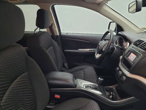 Used 2019 Dodge Journey SE w/ Premium Group FWD image 21