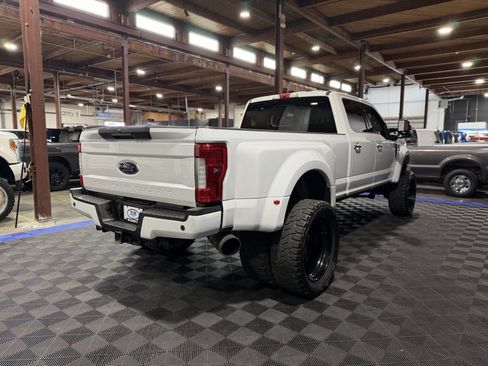 Used 2017 Ford F450 Lariat w/ Lariat Ultimate Package image 5