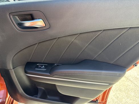 Used 2022 Dodge Charger Scat Pack RWD image 17