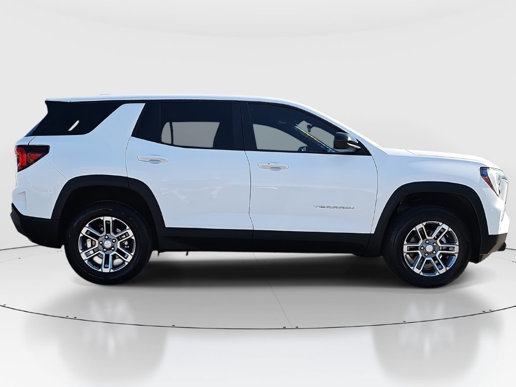 Used 2026 GMC Terrain Elevation FWD image 4