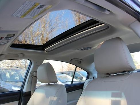 Used 2016 Subaru Legacy 3.6R Limited image 17