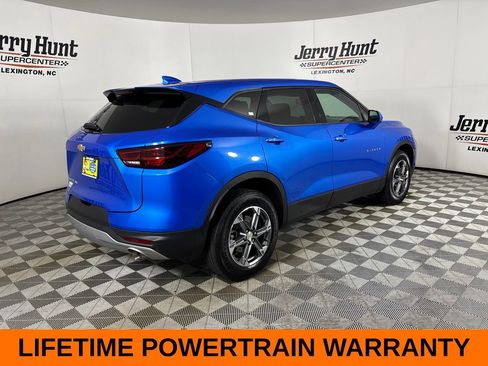 Used 2025 Chevrolet Blazer LT AWD/4WD image 6
