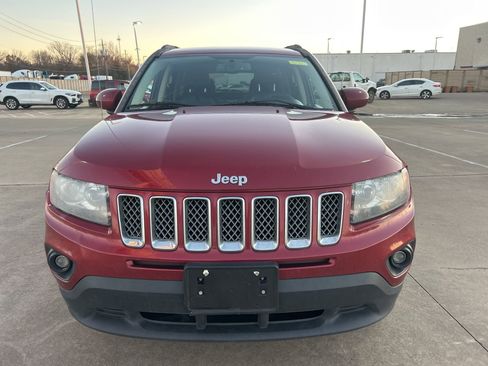 Used 2016 Jeep Compass Latitude image 8