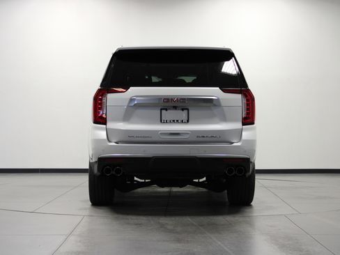 Used 2024 GMC Yukon XL Denali AWD/4WD image 5