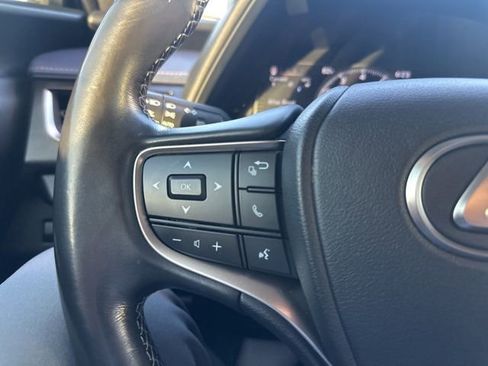Used 2022 Lexus UX 200 FWD image 36