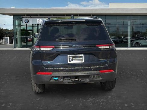 Used 2024 Jeep Grand Cherokee Trailhawk w/ Luxury Tech Group III AWD/4WD image 6