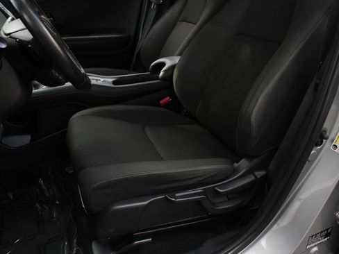 Used 2019 Honda HR-V Sport image 17
