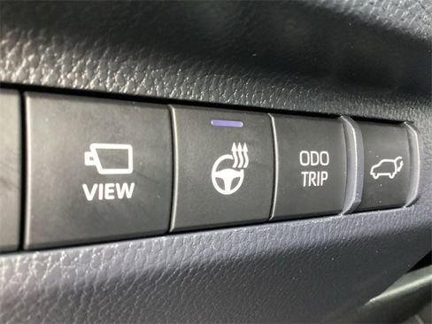 Used 2023 Toyota RAV4 Limited image 26