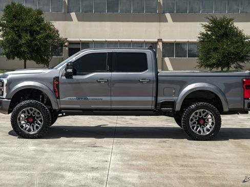 Used 2024 Ford F250 Lariat w/ Lariat Ultimate Package AWD/4WD image 8