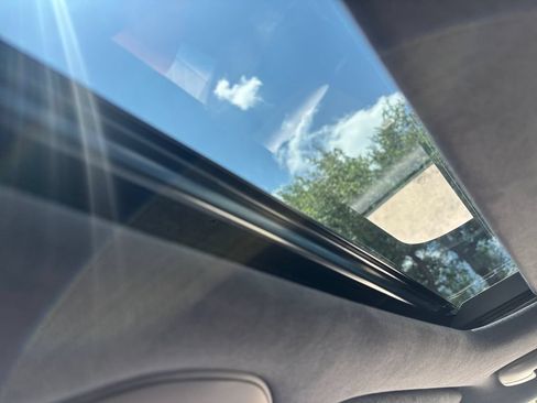 Used 2025 Genesis G70 3.3T Advanced image 18