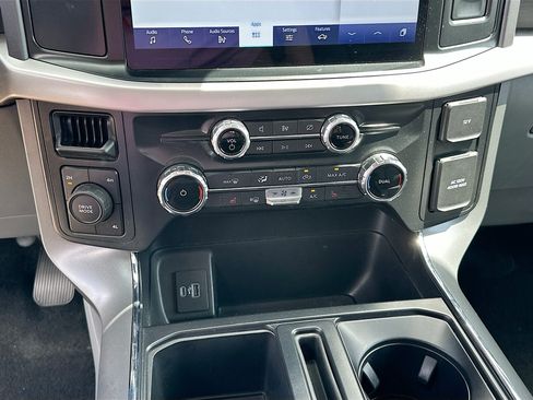 Used 2022 Ford F150 XLT w/ Equipment Group 302A High AWD/4WD image 15